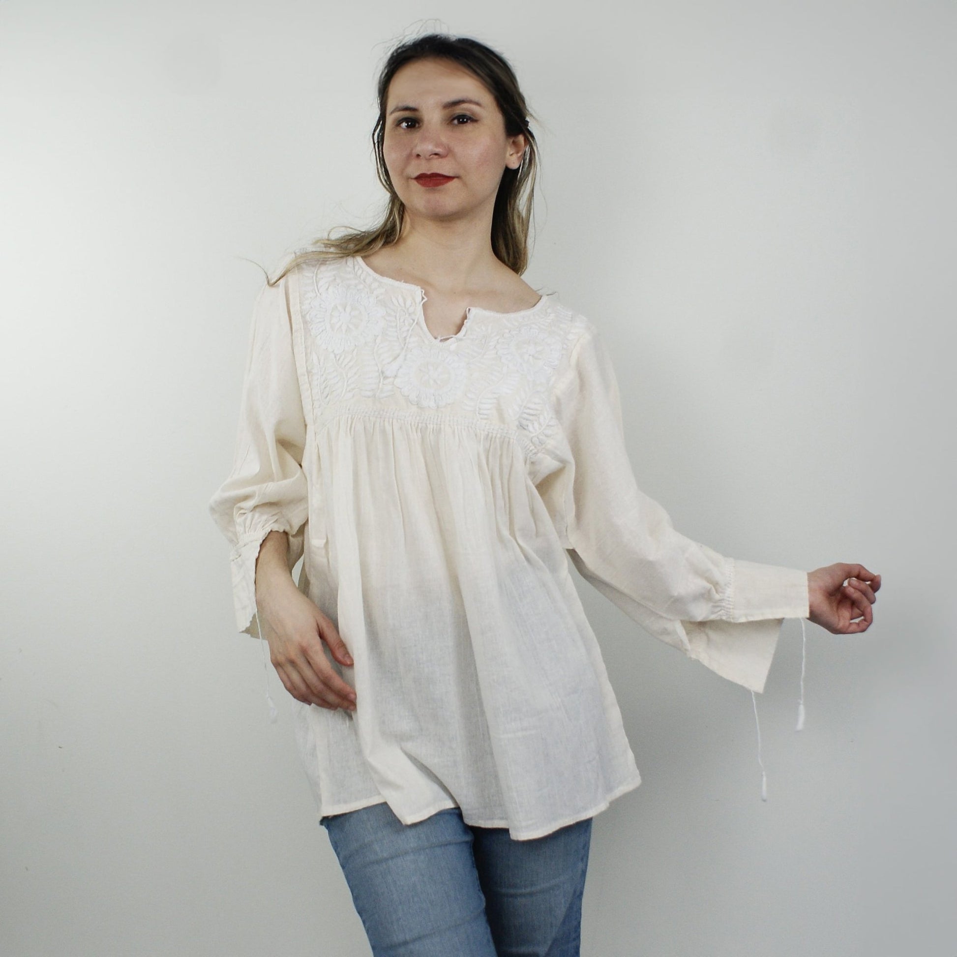 Tunika brodert beige EVOMAR